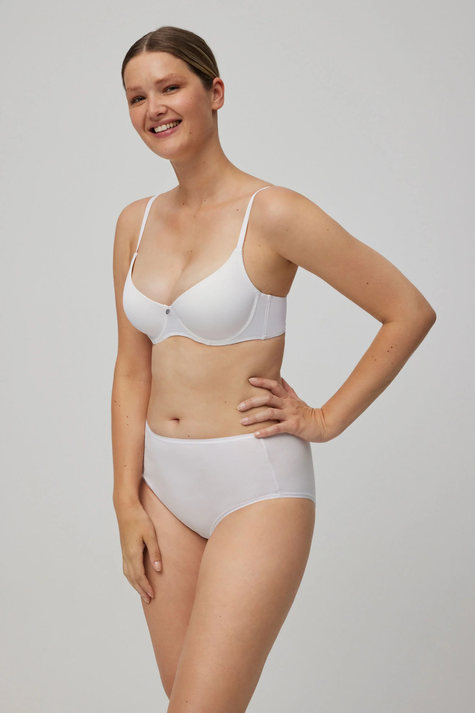 Lot de 2 culottes montantes blanches basic - Image 3