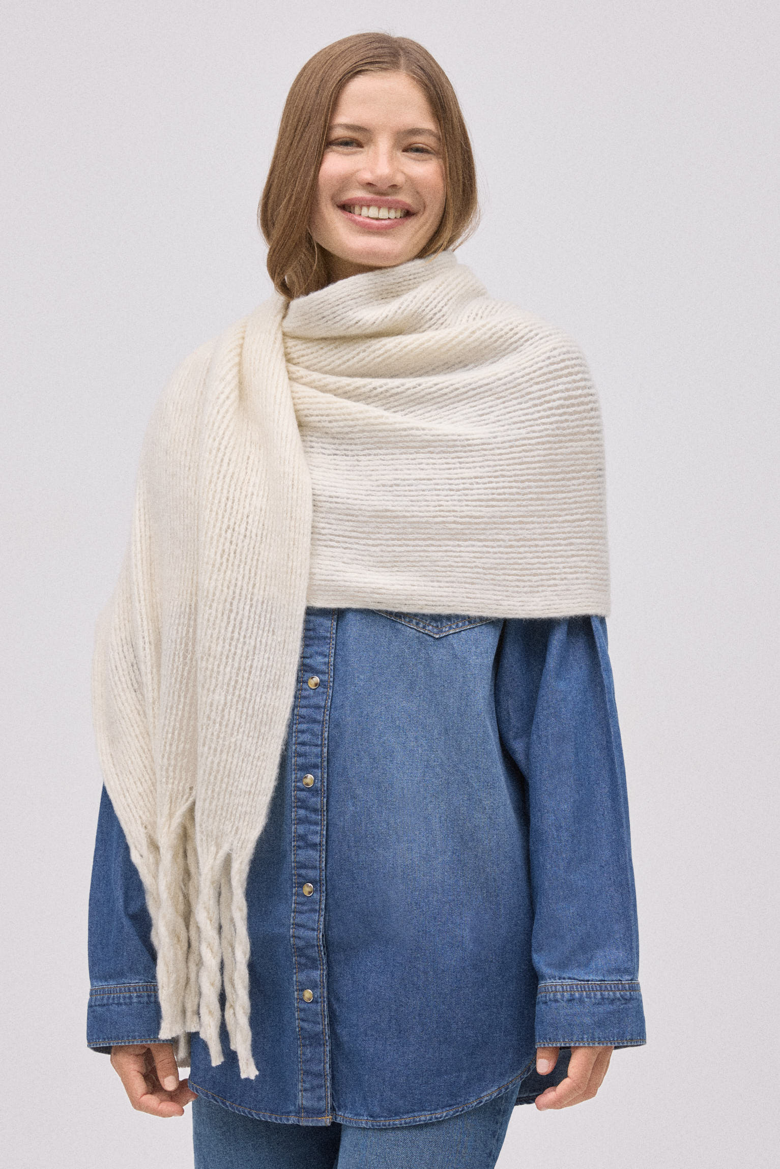 Écharpe unie beige - Image 9