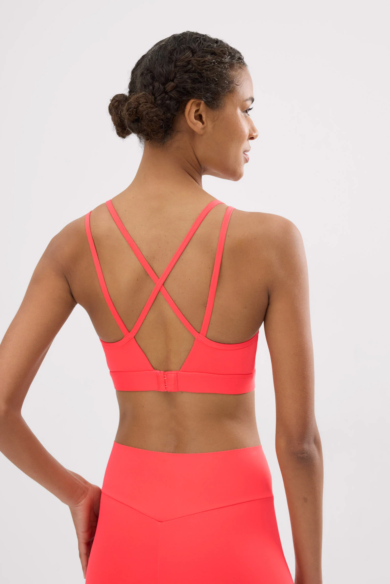 Soutien-gorge de sport compressif corail avec dos croisé - Image 8