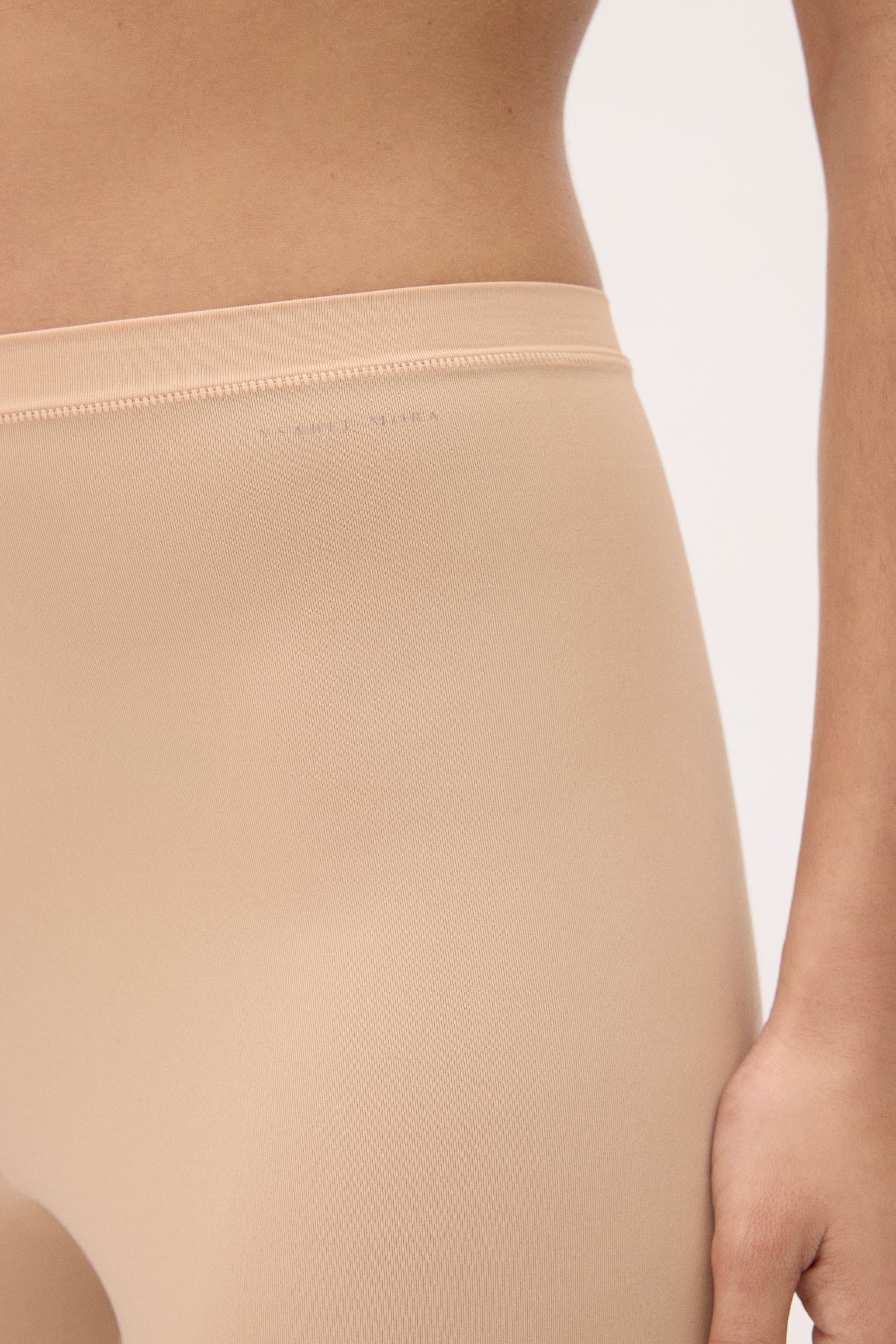 Culottes anti-frottement couleur chair adaptées - Image 4