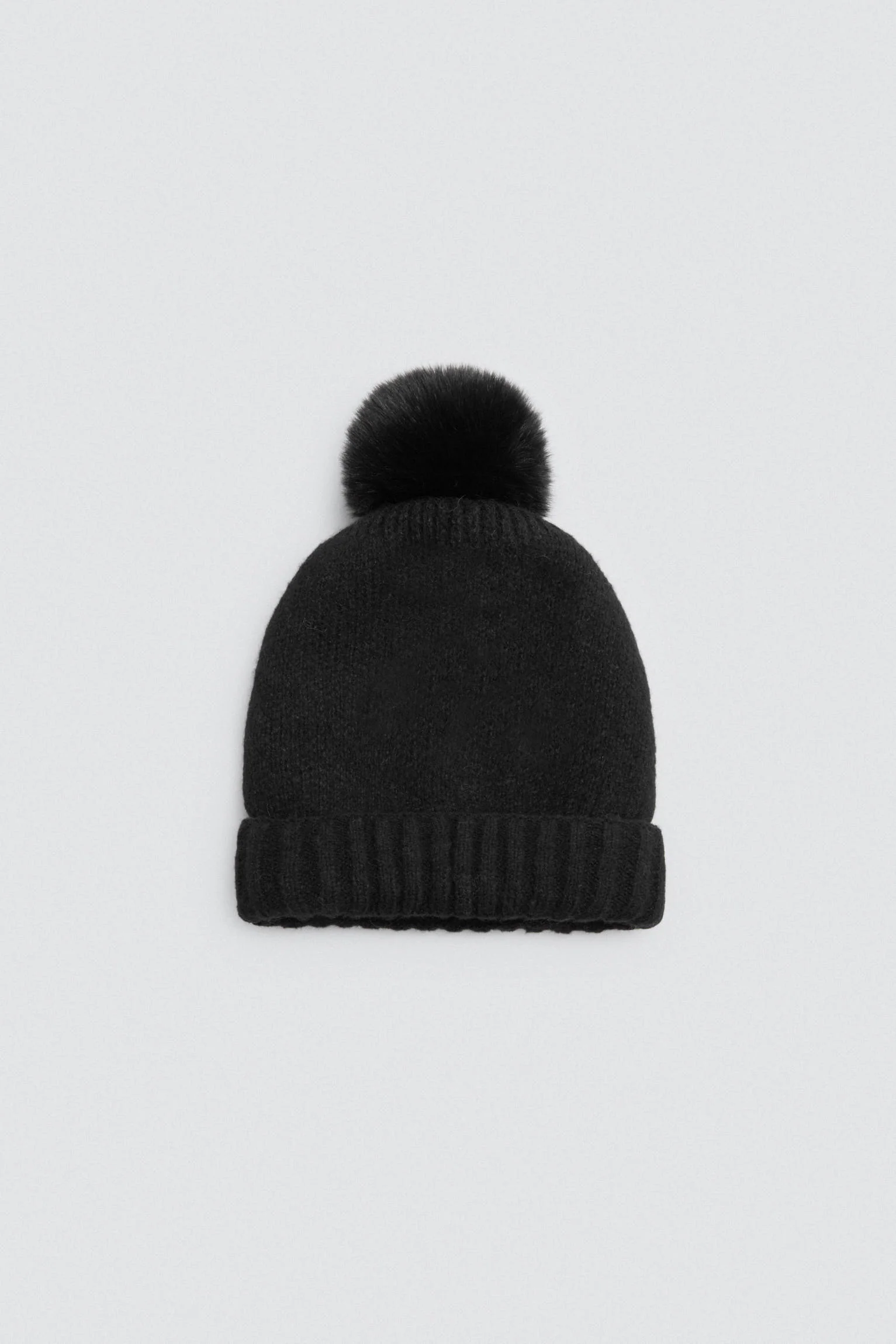 Bonnet à pompon noir - Image 2