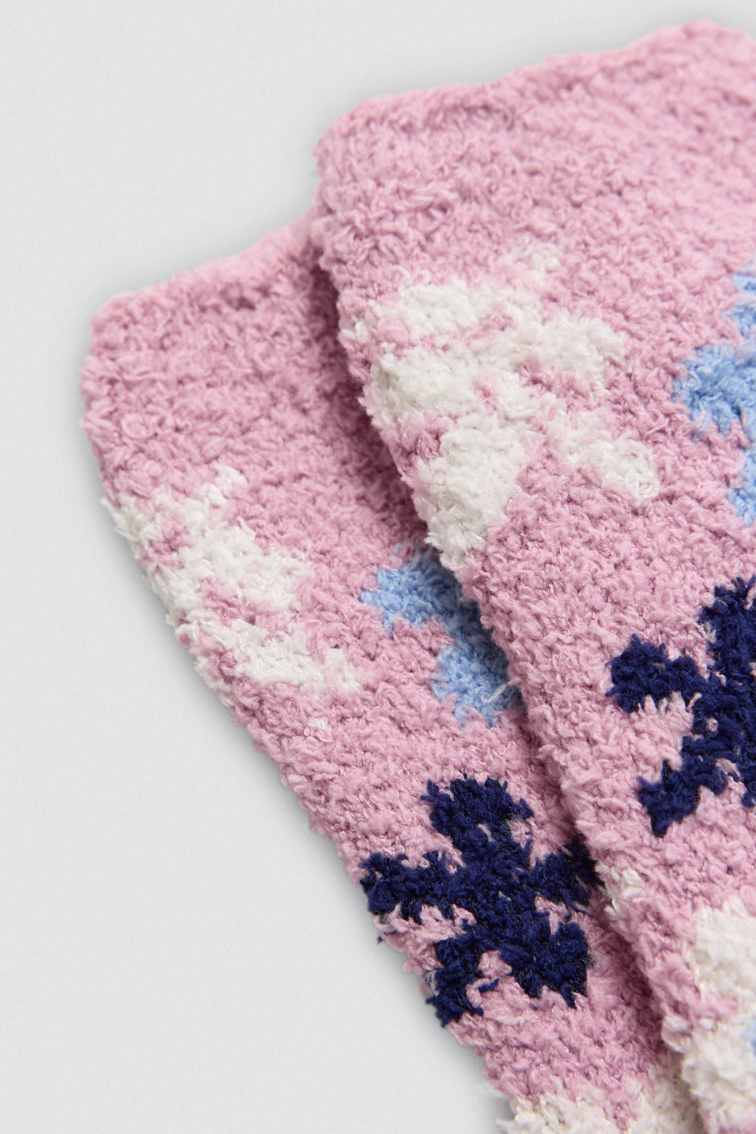 Lot de 4 chaussettes antidérapantes en flanelle imprimée - Image 5