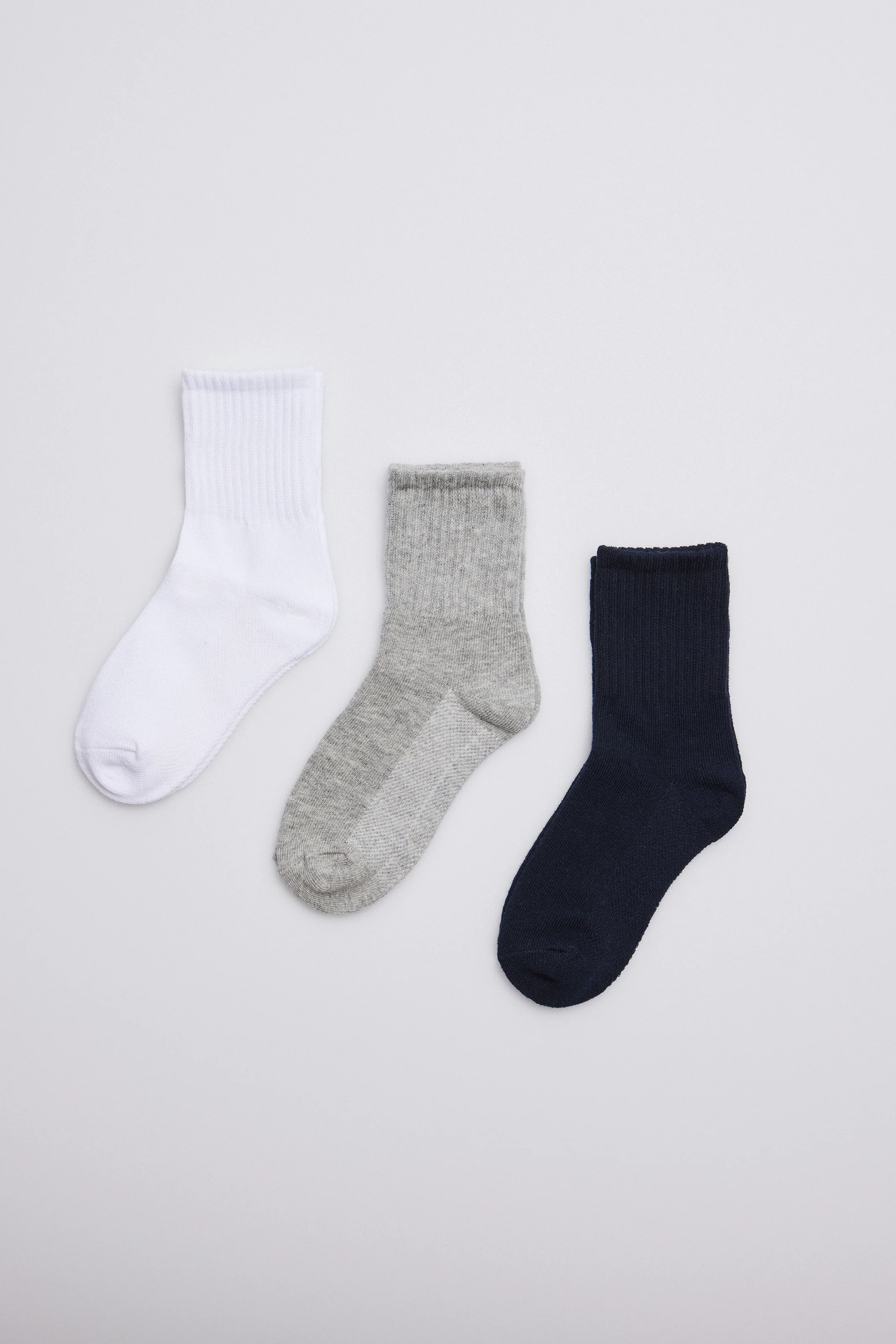 Pack de 3 chaussettes de sport enfant assorties - Image 3