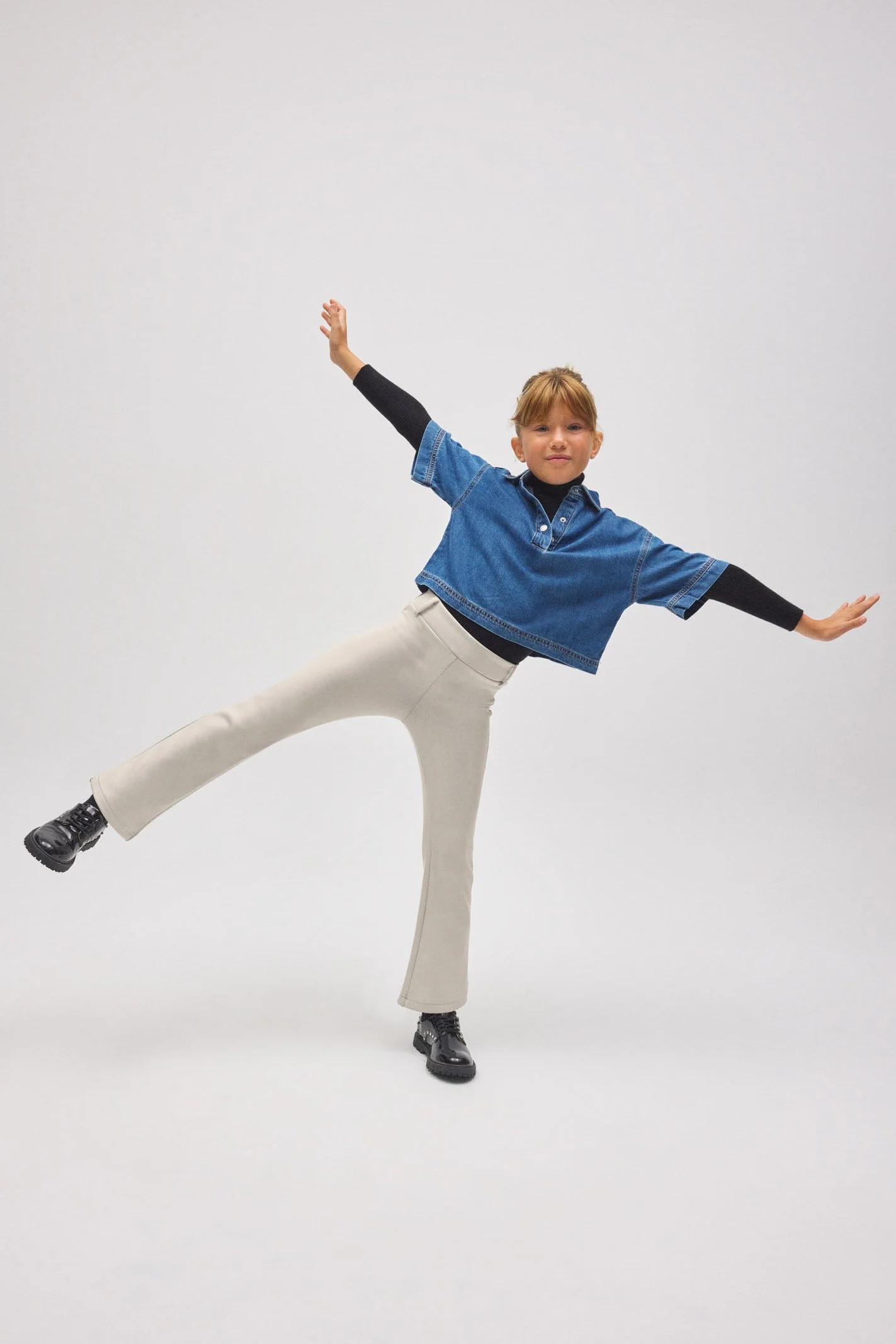Pantalon thermique évasé effet cuir ivoire pour fille - Image 2
