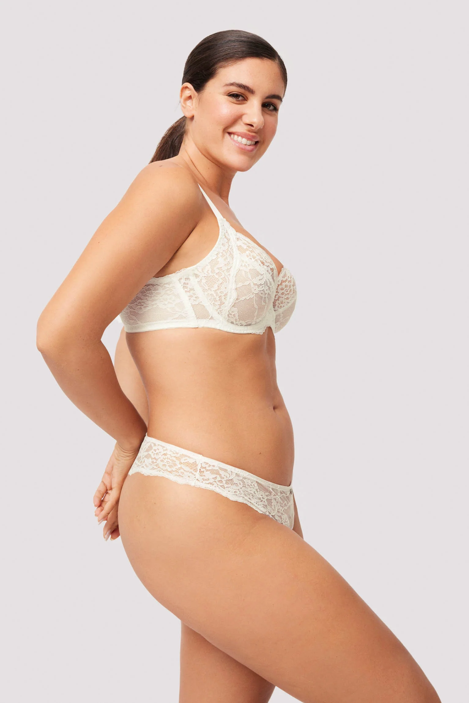 String en dentelle ivoire - Image 3