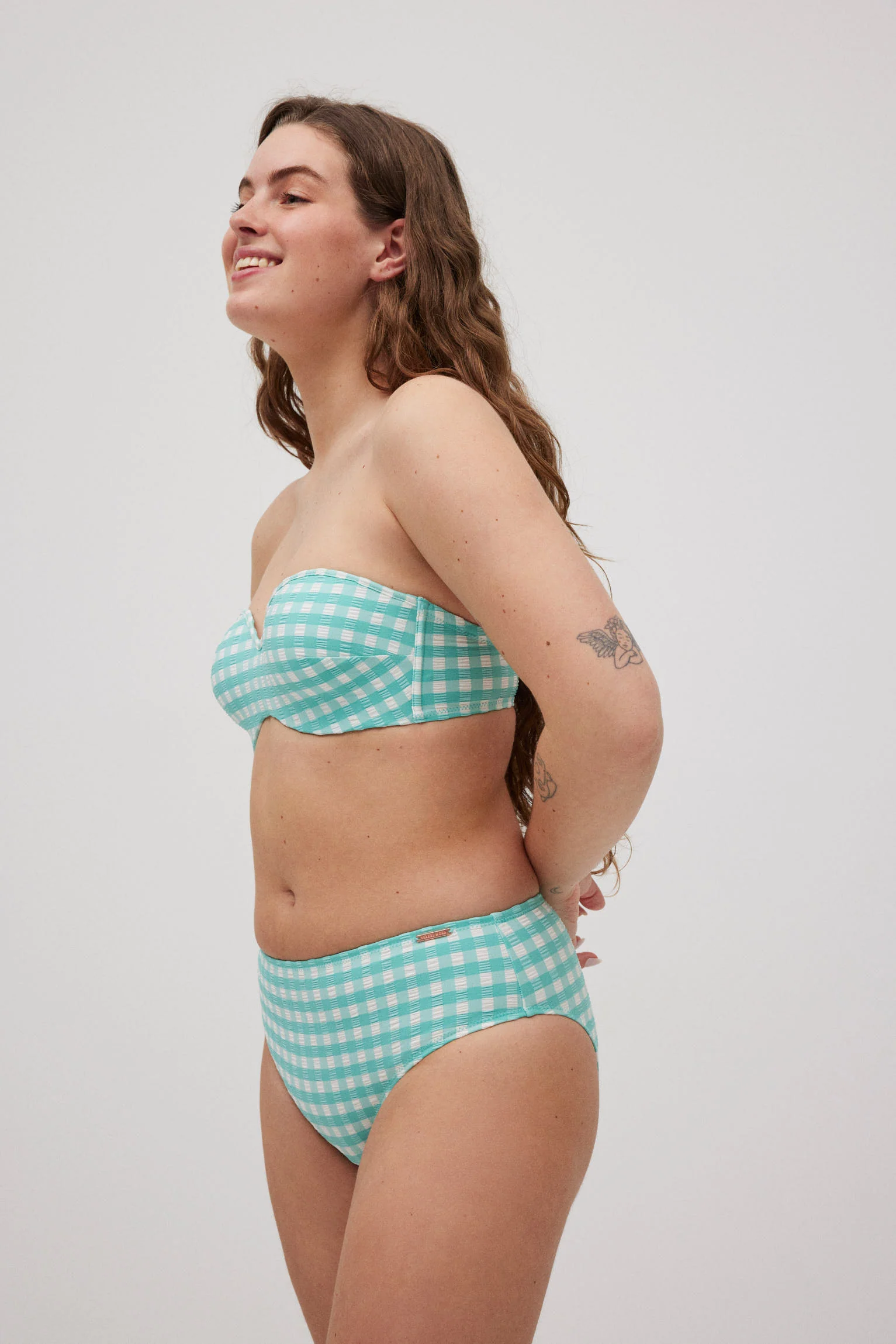 Haut de bikini bandeau vichy bleu clair texture bonnet C - Image 2