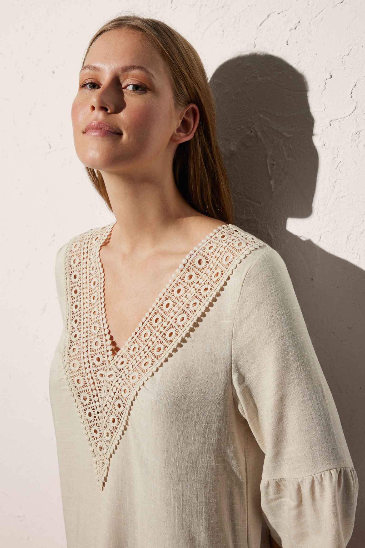 Robe de plage courte à manches mi-longues en lin - Image 3